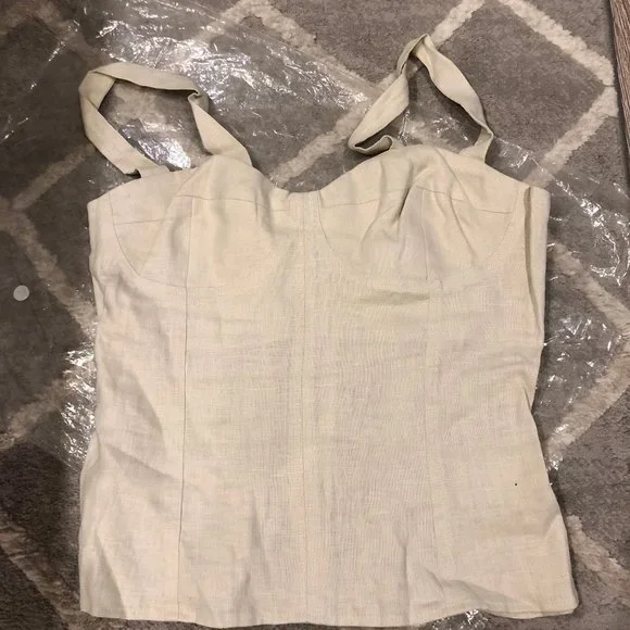 NWOT Reformation Libra Top Oatmeal - Picture 2 of 4